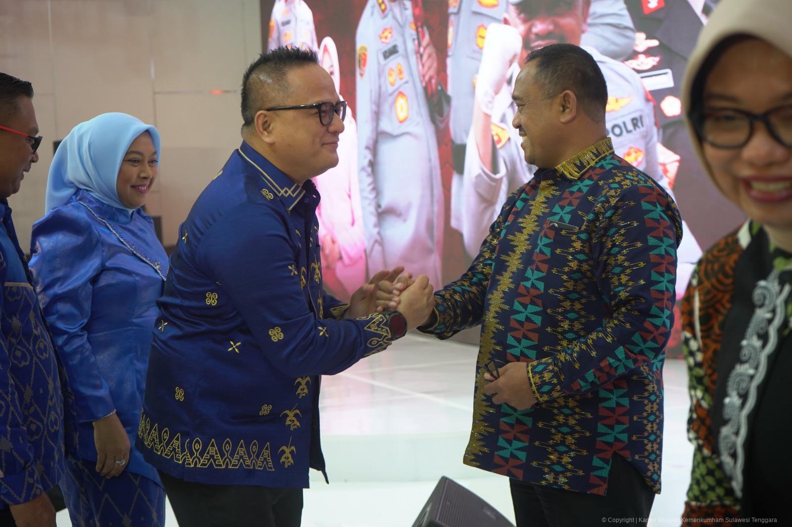 Kakanwil Kemenkum Sultra Hadiri Malam Pengantar Purna Tugas Irjen Pol Didik Agung Widjanarko