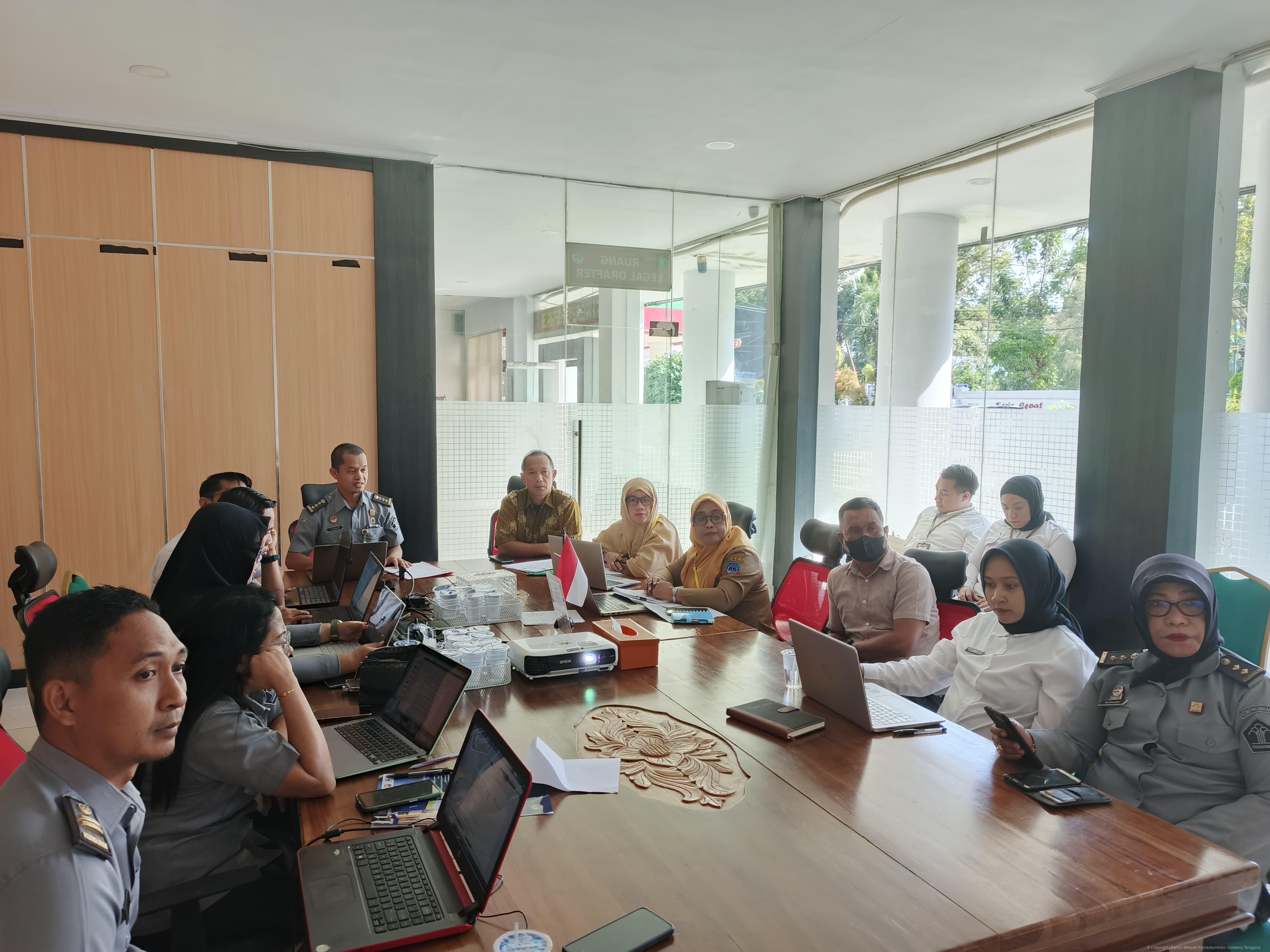 Kanwil Kemenkum Sultra Gelar Harmonisasi Raperbup Kolaka tentang Strategi Komunikasi Penurunan Stunting